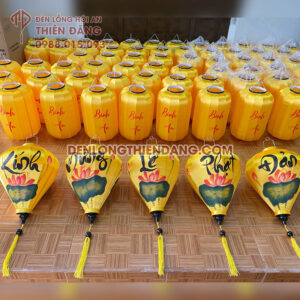 Đèn lồng trang trí chùa