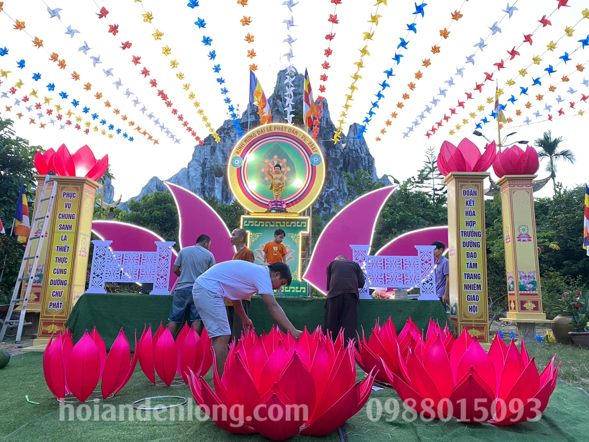 den-hoa-sen
