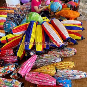 Đèn lồng trang trí chùa